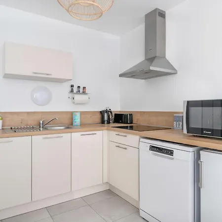 Apartment Pour 4, Remblai De
